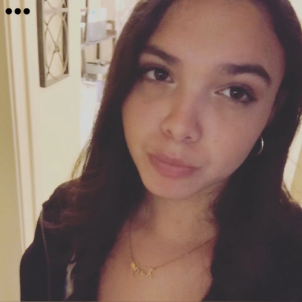 Meet your Posher, Kaelyn